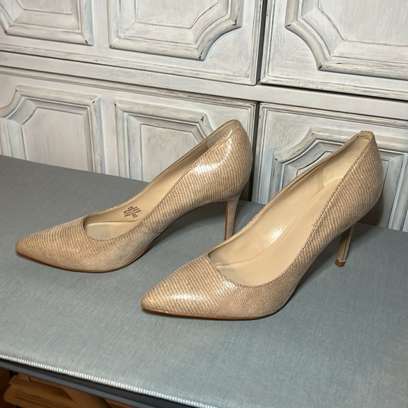 Mark Fisher NWOT Pointed Toe Nude Snake Skin 3.5 Inch Stiletto Heels Size 8.5. - Picture 4 of 11